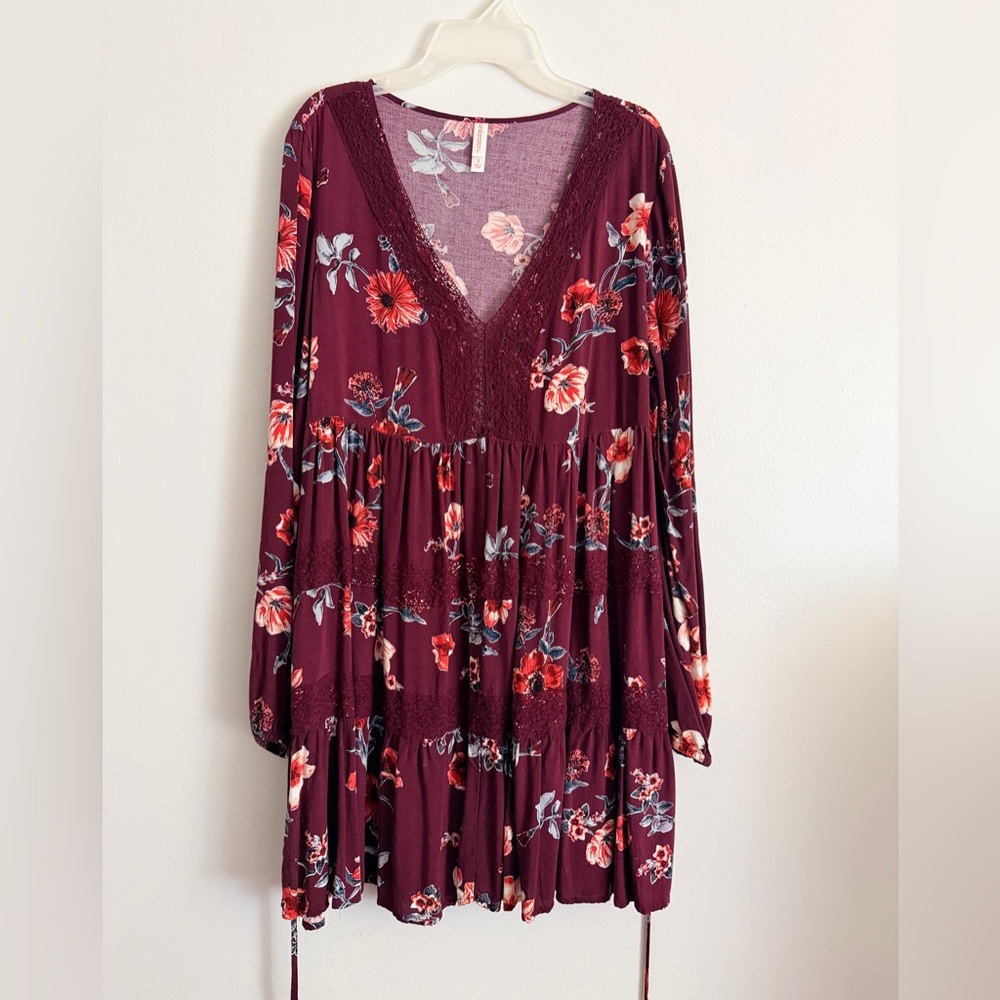 Women's Burgundy Floral V-Neck Dress